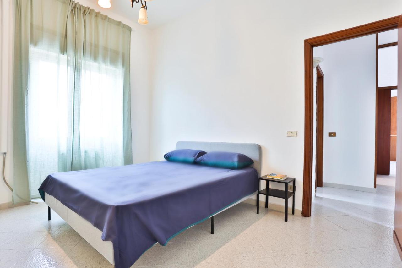 Bright Apartment Near The Sea With Parking Salerno Ngoại thất bức ảnh