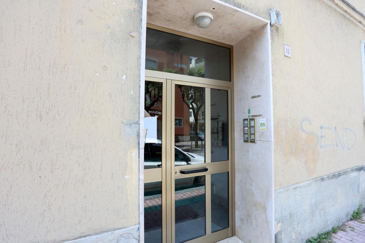 Bright Apartment Near The Sea With Parking Salerno Ngoại thất bức ảnh