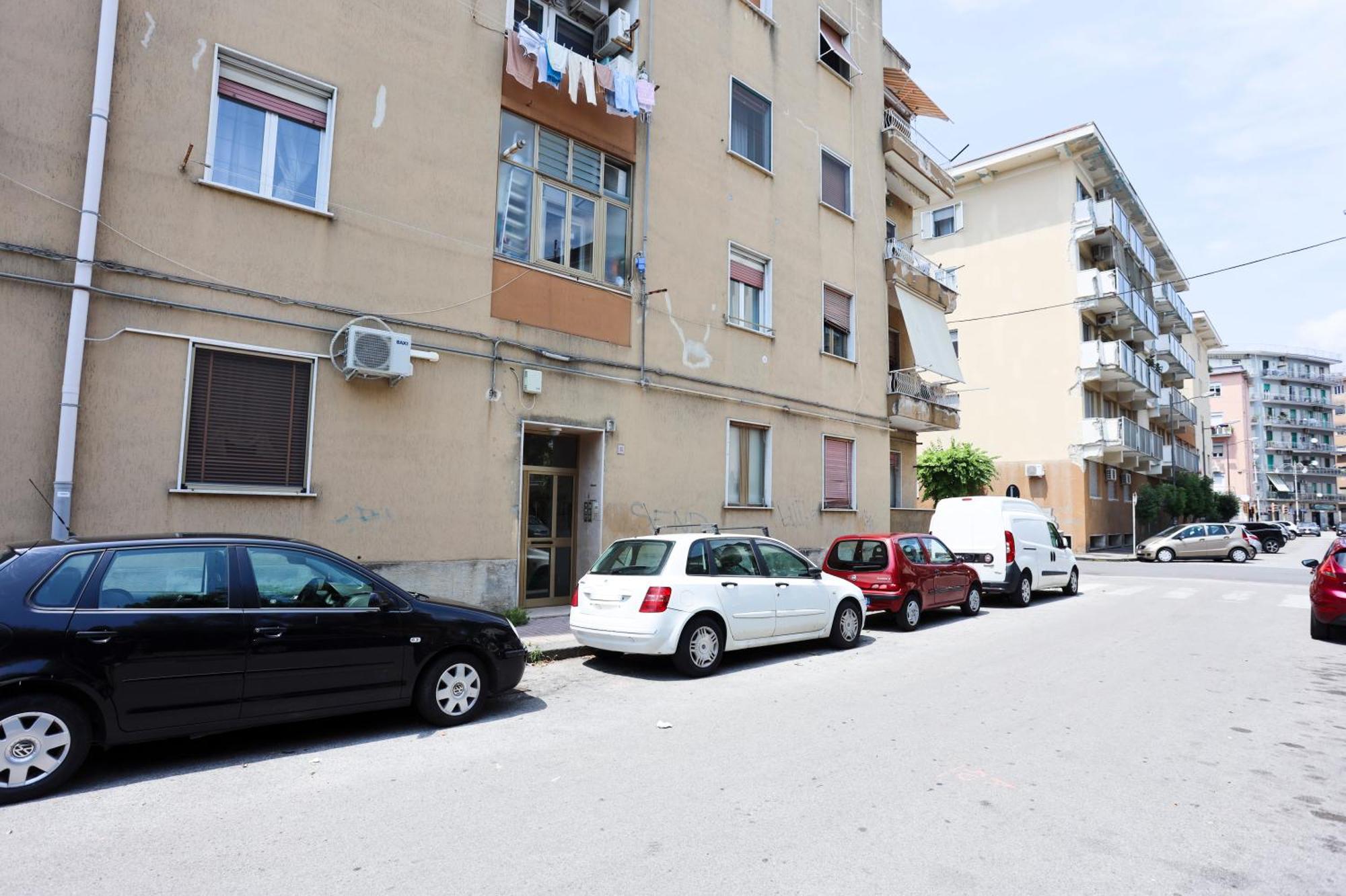 Bright Apartment Near The Sea With Parking Salerno Ngoại thất bức ảnh